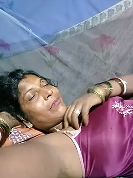 Savita992 online show from August 6, 9:49 pm
