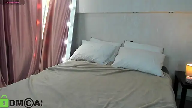 Adelina Bliss online show from April 27, 1:14 am