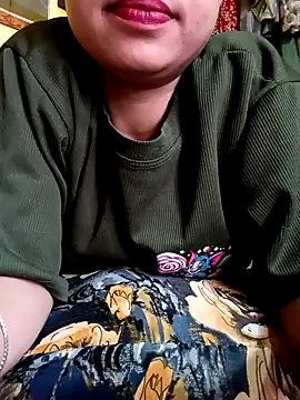 Snapshot of Daisygirl9 chatting on October 21, 5:41 am Daisygirl9 online show from October 21, 5:41 am