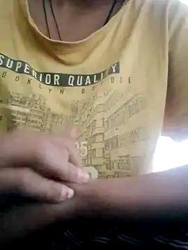 Snapshot of Daisygirl9 chatting on November 9, 8:34 am Daisygirl9 online show from November 9, 8:34 am