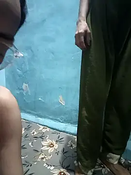 ursumita online show from October 29, 7:15 pm