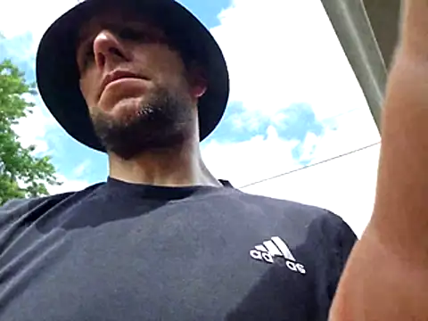 sloppytopkins online show from April 28, 6:35 pm