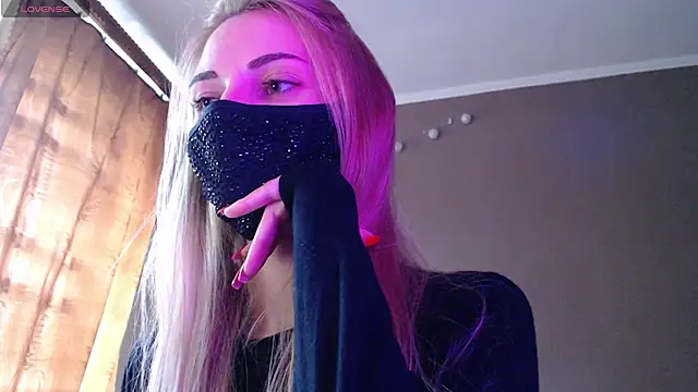 Snapshot of Iris_lave chatting on September 24, 2:20 pm Iris lave online show from September 24, 2:20 pm