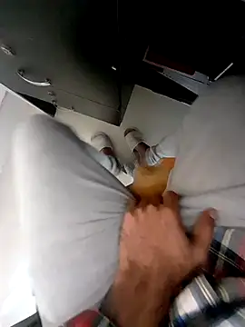 Snapshot of hackyourpussy@xh chatting on November 27, 2:35 am hackyourpussyxh online show from November 27, 2:35 am