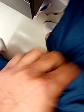 Snapshot of hackyourpussy@xh chatting on January 16, 2:37 am hackyourpussyxh online show from January 16, 2:37 am