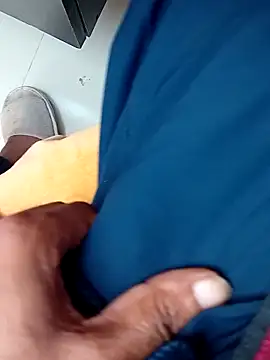 Snapshot of hackyourpussy@xh chatting on February 2, 6:34 am hackyourpussyxh online show from February 2, 6:34 am