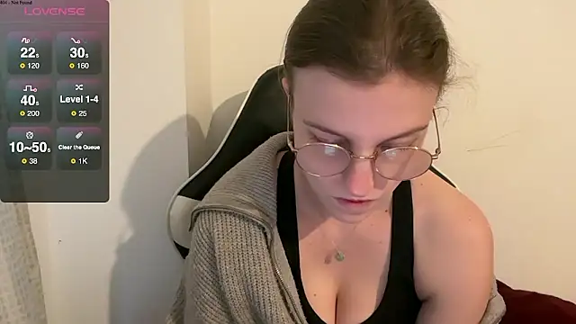 BustyKellyXXX online show from January 13, 9:03 am