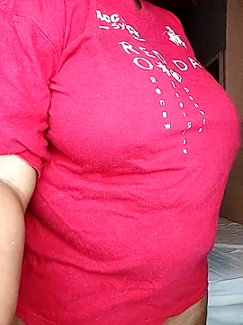 Snapshot of Moretl chatting on October 20, 9:04 pm Moretl online show from October 20, 9:04 pm