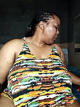 Snapshot of Moretl chatting on January 17, 8:45 pm Moretl online show from January 17, 8:45 pm