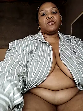 Snapshot of Moretl chatting on February 15, 12:47 pm Moretl online show from February 15, 12:47 pm