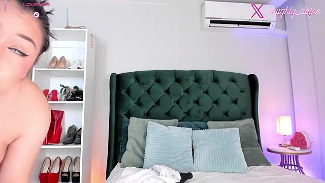 naughty fun room online show from July 28, 11:04 pm