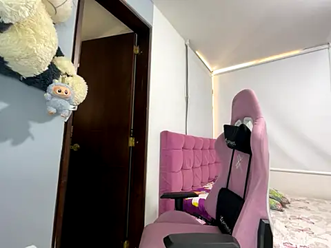 lucy grey25 online show from September 27, 3:39 pm