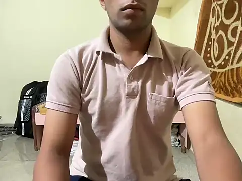 Snapshot of project085 chatting on October 29, 3:36 pm project085 online show from October 29, 3:36 pm