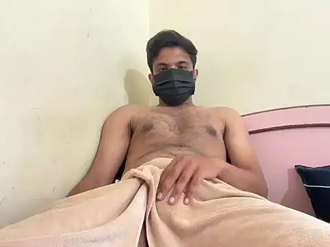 Snapshot of project085 chatting on November 15, 6:22 am project085 online show from November 15, 6:22 am