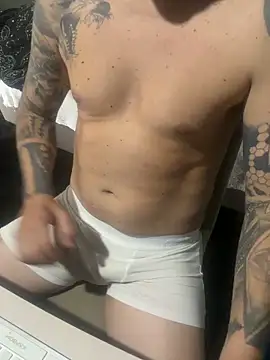 Snapshot of AnimistEquity chatting on October 28, 5:37 pm AnimistEquity online show from October 28, 5:37 pm