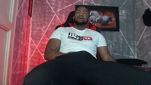 Snapshot of big_blackmen19 chatting on October 24, 1:07 pm big blackmen19 online show from October 24, 1:07 pm