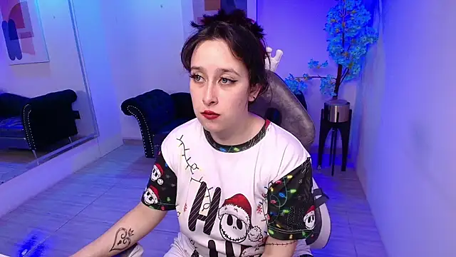 Snapshot of Tarly_matches chatting on November 14, 7:23 pm Tarly matches online show from November 14, 7:23 pm