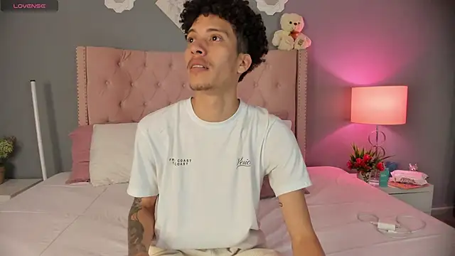 Joe And Emma online show from November 23, 1:05 am