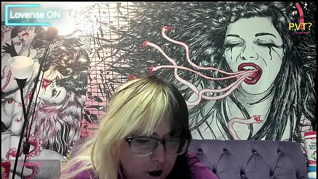 LunaCosmos online show from April 13, 11:32 pm