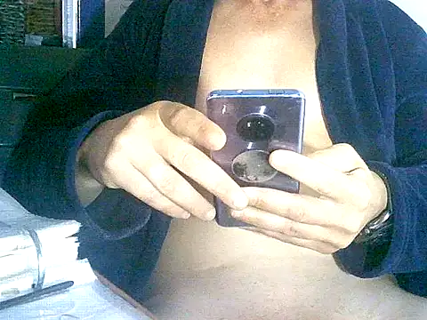 Snapshot of sacptjock83 chatting on January 13, 6:18 am sacptjock83 online show from January 13, 6:18 am