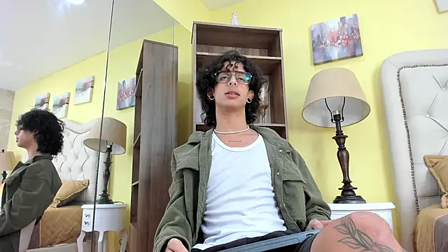 Ibratxandy online show from December 1, 7:30 pm