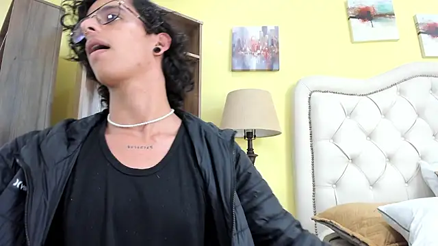 Ibratxandy online show from December 2, 7:09 pm