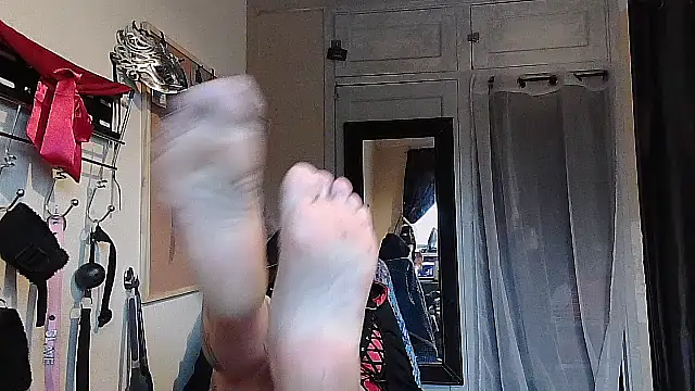 Snapshot of Mistress-Ivy51 chatting on October 11, 6:45 am Mistress-Ivy51 online show from October 11, 6:45 am