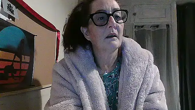 Snapshot of Mistress-Ivy51 chatting on November 25, 6:57 am Mistress-Ivy51 online show from November 25, 6:57 am