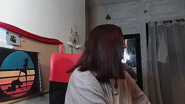 Snapshot of Mistress-Ivy51 chatting on December 5, 6:44 am Mistress-Ivy51 online show from December 5, 6:44 am