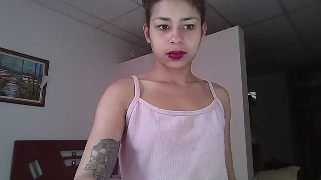 Snapshot of Tendercouple1 chatting on July 14, 2:12 pm Tendercouple1 online show from July 14, 2:12 pm