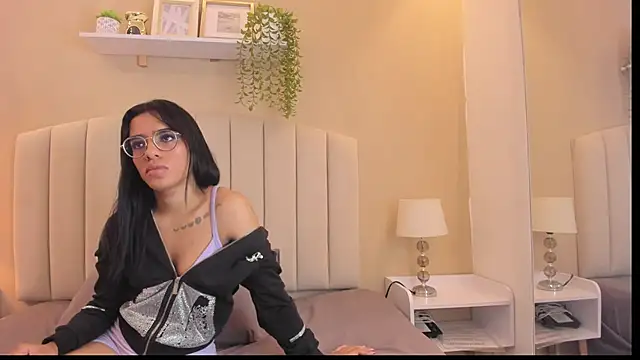 Rachel Donnelly online show from December 21, 3:13 am