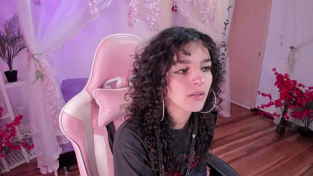 bunny curly online show from October 21, 3:02 pm