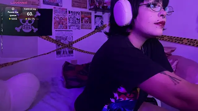 PixelKitty  online show from May 15, 1:45 am