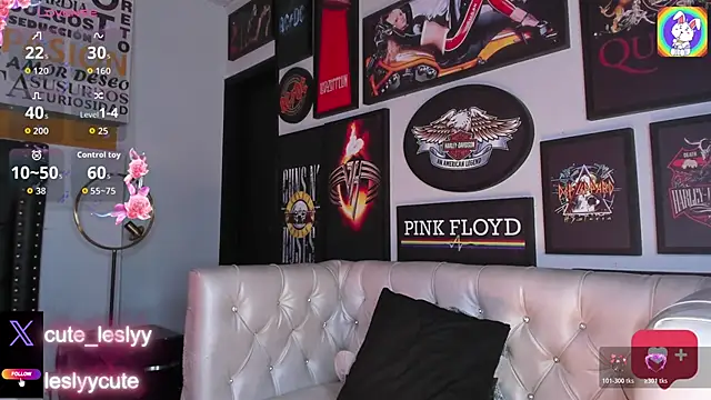 Snapshot of lesly_cutee chatting on November 19, 12:27 pm lesly cutee online show from November 19, 12:27 pm