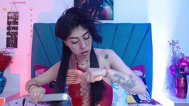 Snapshot of Aily_star chatting on November 27, 4:14 am Aily star online show from November 27, 4:14 am