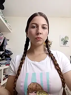 Arianna Moss online show from February 7, 1:53 am