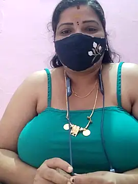 Snapshot of lathikaqueentamil chatting on September 22, 7:10 am lathikaqueentamil online show from September 22, 7:10 am