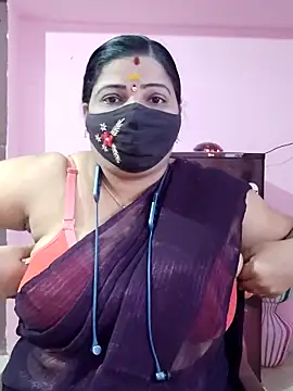 Snapshot of lathikaqueentamil chatting on September 29, 9:47 am lathikaqueentamil online show from September 29, 9:47 am