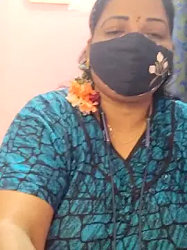 Snapshot of lathikaqueentamil chatting on October 3, 5:15 am lathikaqueentamil online show from October 3, 5:15 am