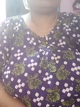 Snapshot of lathikaqueentamil chatting on October 29, 5:14 pm lathikaqueentamil online show from October 29, 5:14 pm