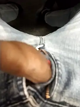 Snapshot of Ajayy01 chatting on November 24, 4:18 pm Ajayy01 online show from November 24, 4:18 pm