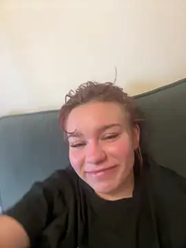 NoraHaynes online show from July 31, 2:11 am