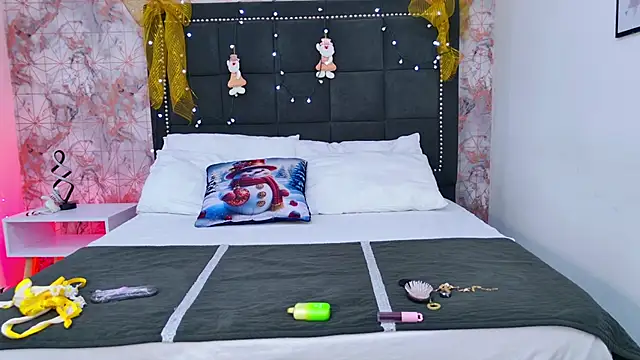 AmbherBlake online show from December 3, 3:14 am