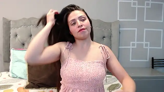 AliceBlackx online show from October 3, 11:40 am