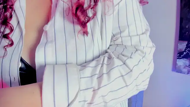 sophimyllers online show from April 27, 9:24 pm