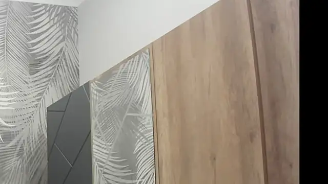 Snapshot of flooora_0 chatting on November 29, 2:03 am flooora 0 online show from November 29, 2:03 am