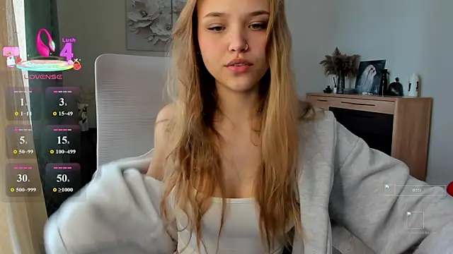 flooora 0 online show from May 9, 2:28 am