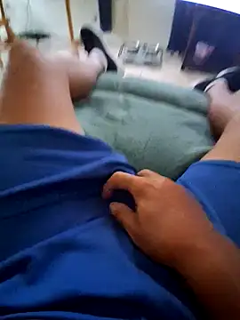 Snapshot of pullitoff chatting on October 11, 9:57 pm pullitoff online show from October 11, 9:57 pm