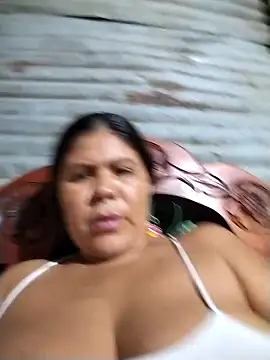 hotmom33 online show from November 29, 2:25 am