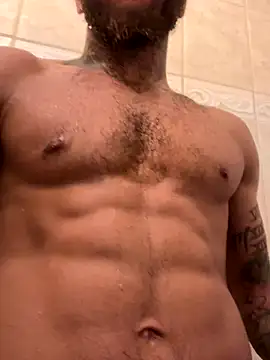 Snapshot of 1mistaGoodWood chatting on November 9, 11:30 am 1mistaGoodWood online show from November 9, 11:30 am